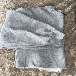 Papermoon- Heather Grey- Crop sweatshirt